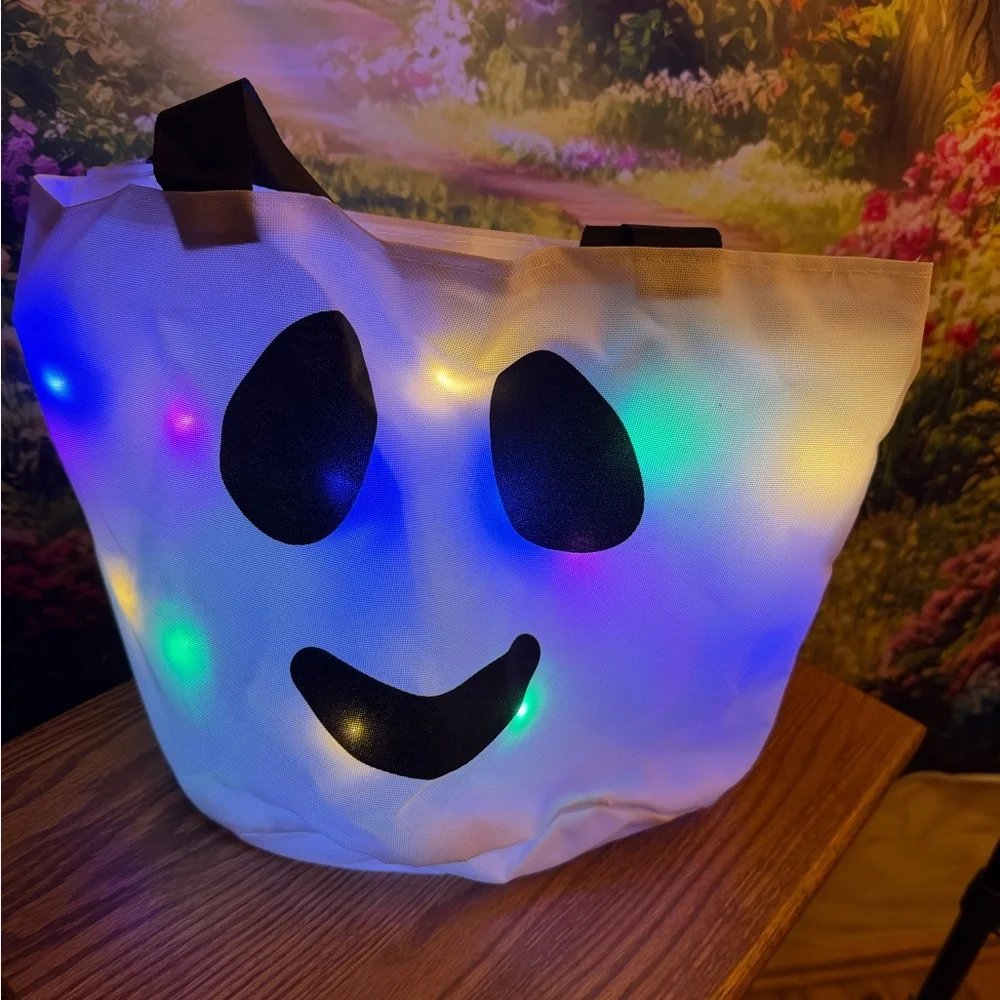 Light-Up Ghost Trick-or-Treat Bag & Glows Multicolor!